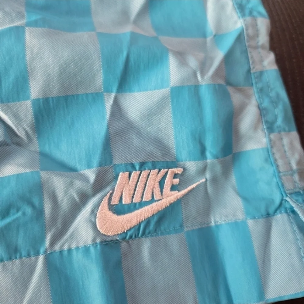 Nike Mens Blue Checkered Woven Shorts FN3098-447 XL - New Athletic Gym Workout - Picture 1 of 9